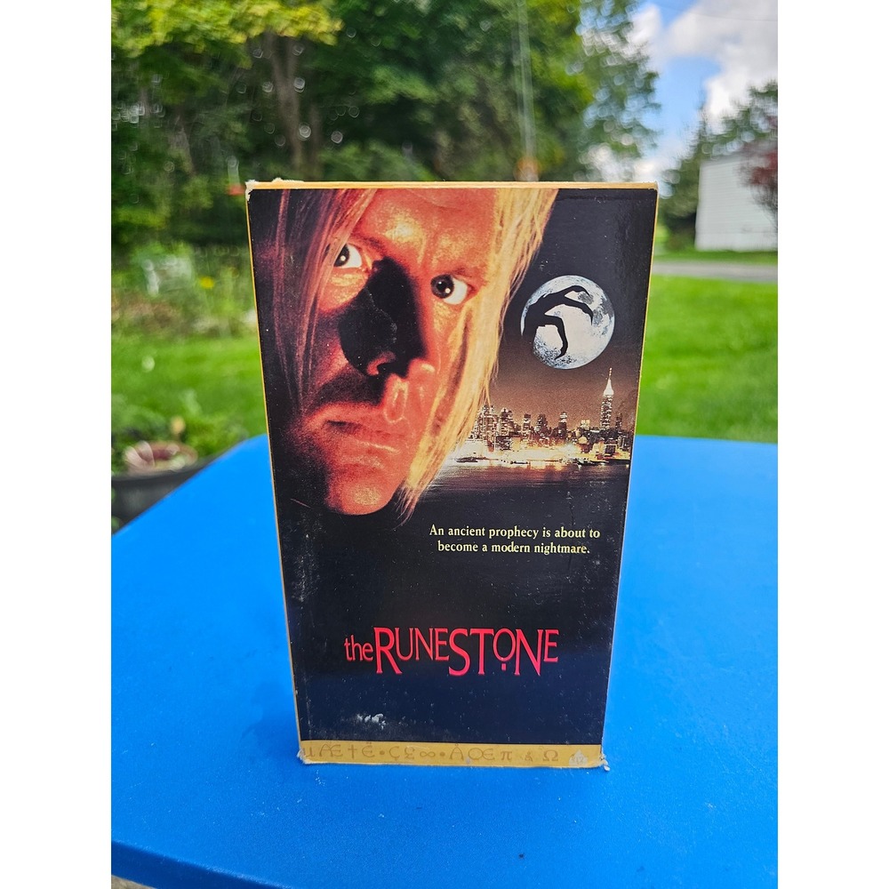 The Runestone VHS 1991 Live Home Video Horror Movie Peter Riegert 68953